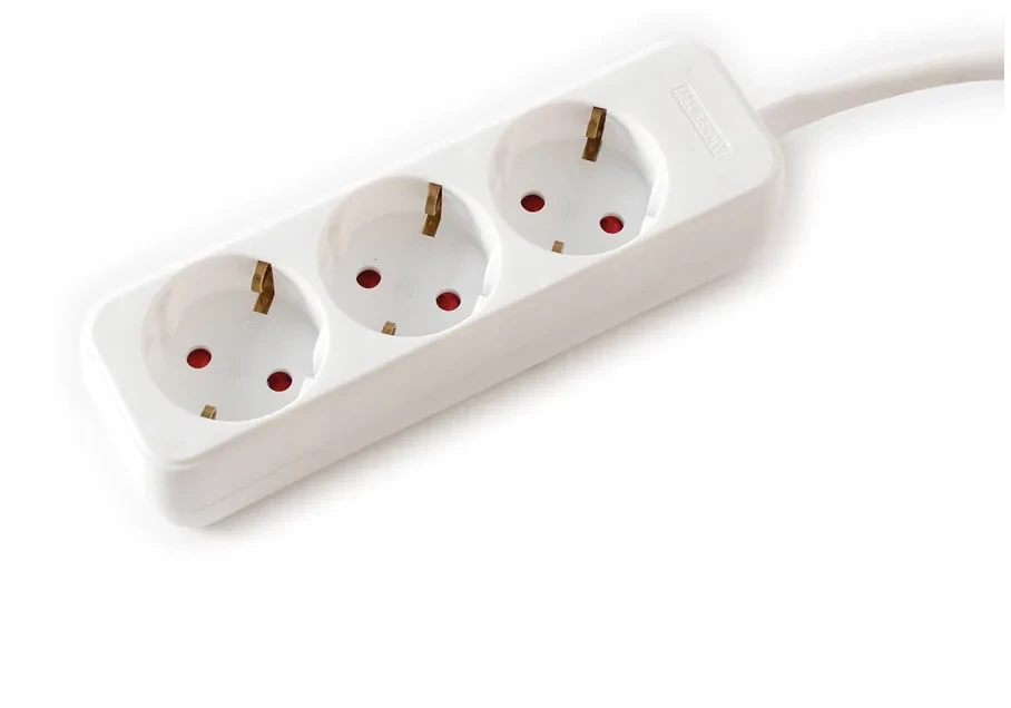VALUE Power Strip, 3-way, white, 3 m в Черногории
